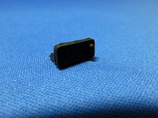 monofive USBポートコネクタ防塵保護カバー・キャップ（20個入り）シリコンタイプ MF-USB-C20B
