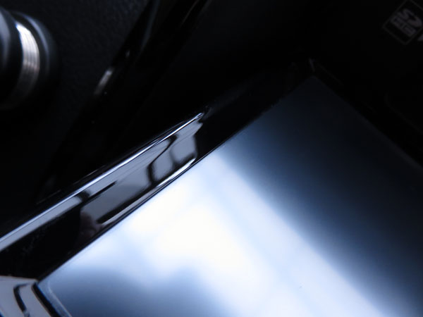 愛車トヨタノア80系のカーナビに液晶保護フィルムを貼る！